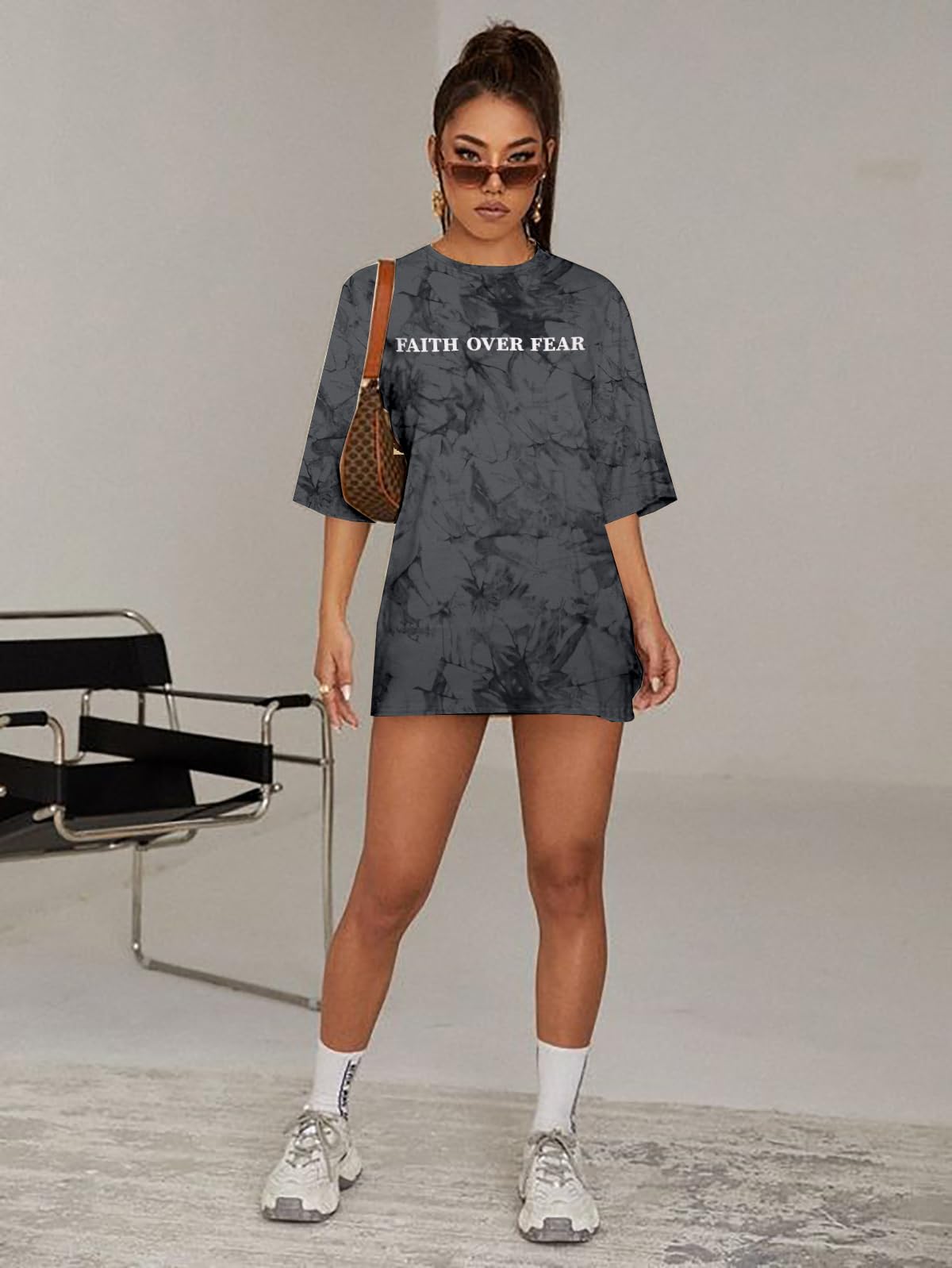 BANGELY Faith Over Fear Shirt Women Graphic Shirts Oversized Workout Gym Christian Religious Tees Drop Shoulder Tee Tops Grey