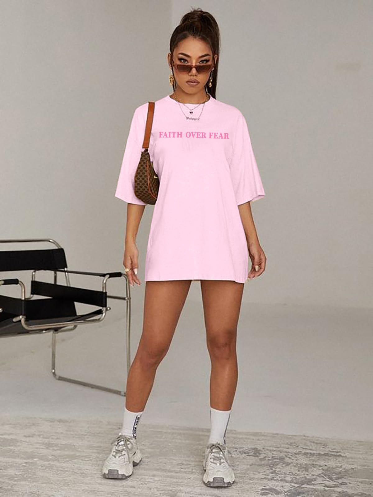 BANGELY Faith Over Fear Shirt Women Graphic Shirts Oversized Workout Gym Christian Religious Tees Drop Shoulder Tee Tops Grey